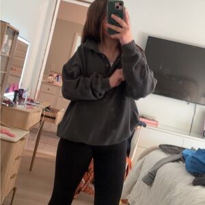 Meet your Posher, Mia